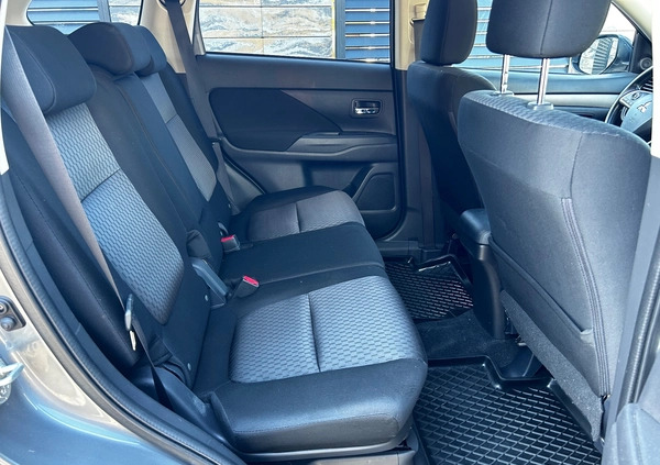 Mitsubishi Outlander cena 43900 przebieg: 199000, rok produkcji 2014 z Warszawa małe 106